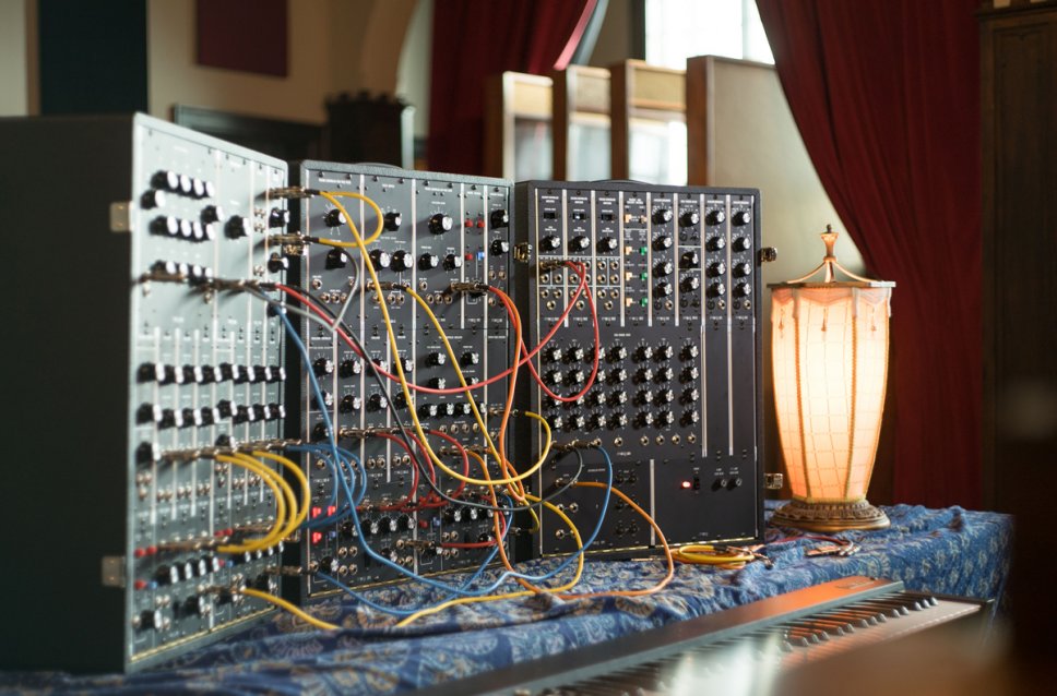 Moog Synthesizer IIIp, rinasce una leggenda