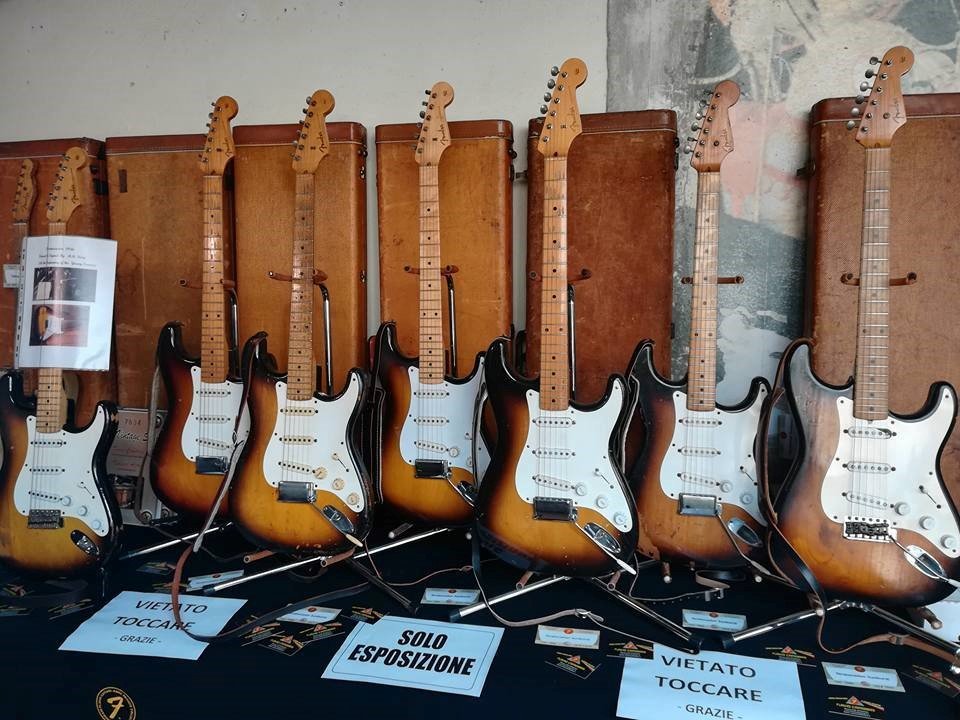Le chitarre Fender vintage di scena a Roma