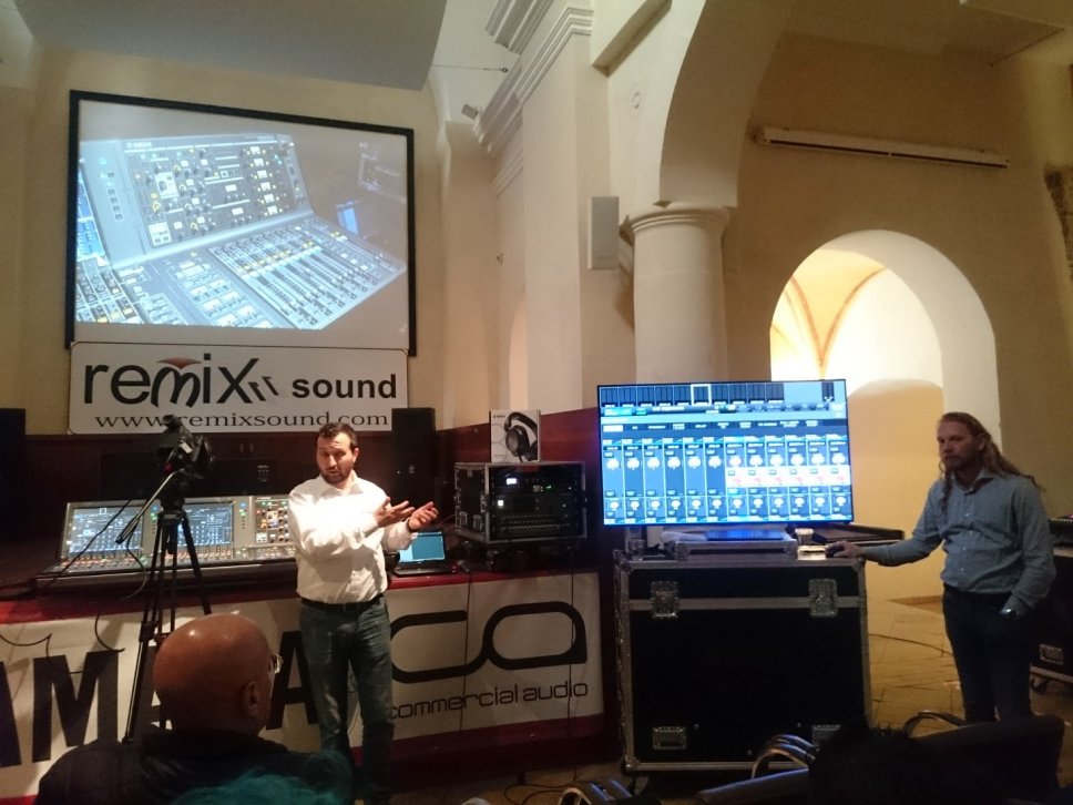 Yamaha presenta la mixing console per i live Rivage PM7