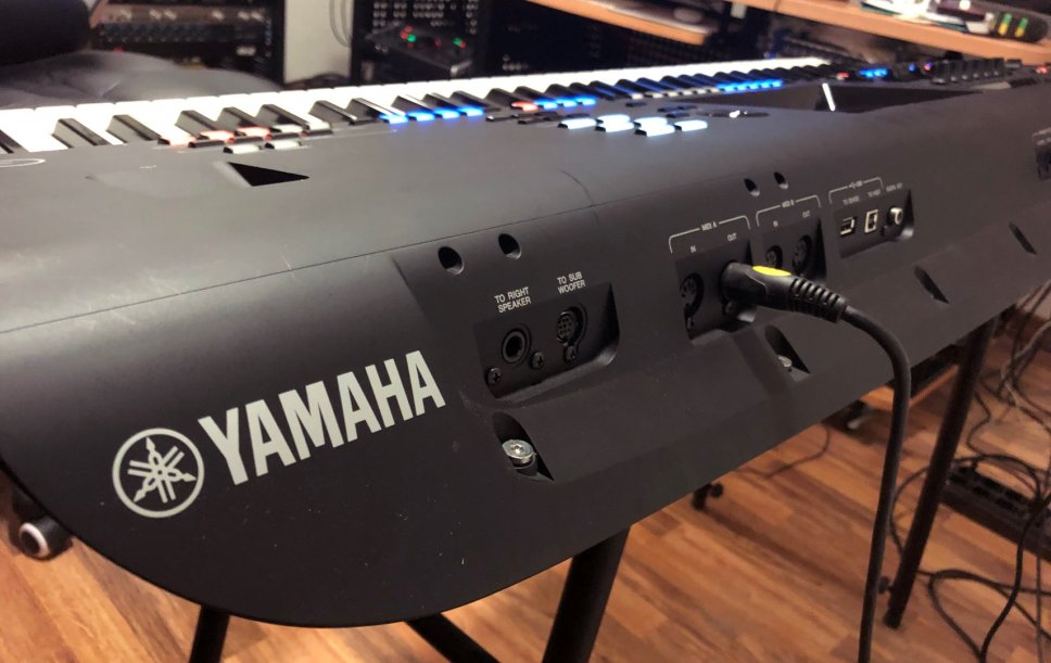 Yamaha Genos Wokstation Arranger