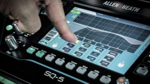 Mixer digitale Allen & Heath SQ-5 vista frontale