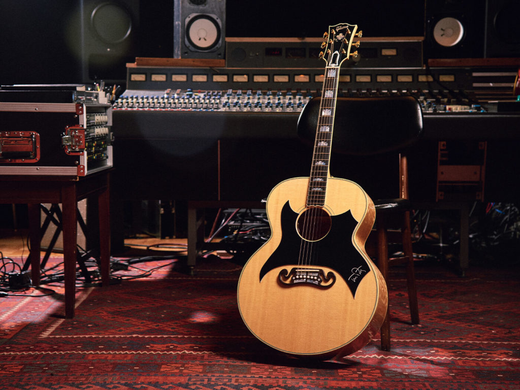Gibson Tom Petty SJ-200 Wildflower Antique Natural