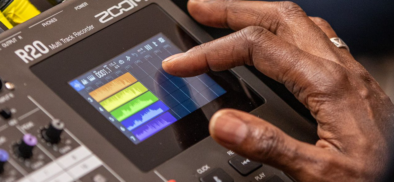 Il nuovo registratore multitraccia ZOOM R20 è pronto a tutto