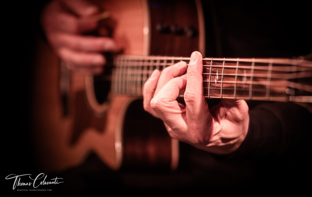 Impara a suonare la CHITARRA ACUSTICA con CIRO MANNA