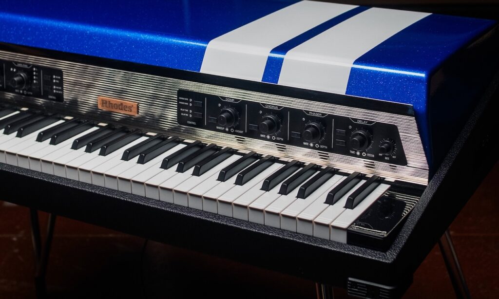 Rhodes Custom Shop American Classic MK8