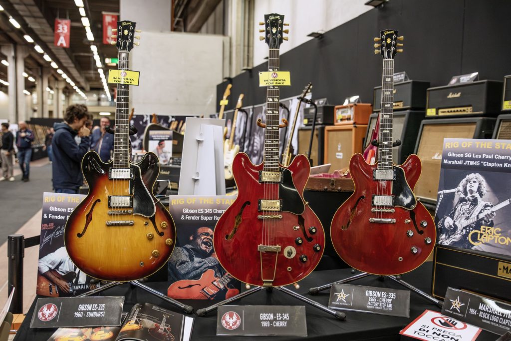 Vintage Guitar Show