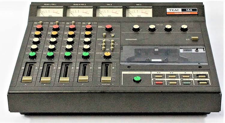 TEAC/Tascam 144 Portastudio