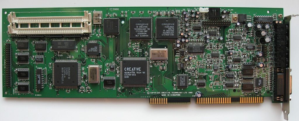 Creative Sound Blaster AWE32 Plug and Play CT3990, con sintetizzatore E-mu EMU8000 e alloggiamenti SIMM