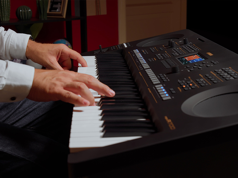 Yamaha PSR-A700